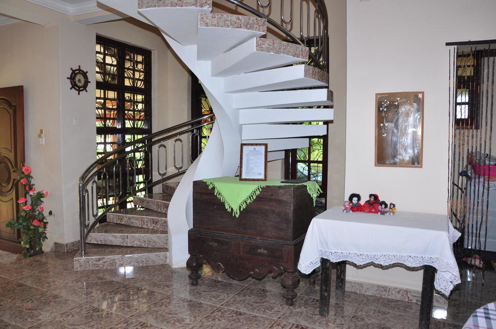 Sugandi Inn Kochchikade Экстерьер фото
