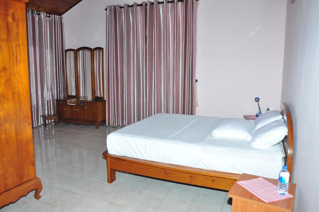 Sugandi Inn Kochchikade Экстерьер фото