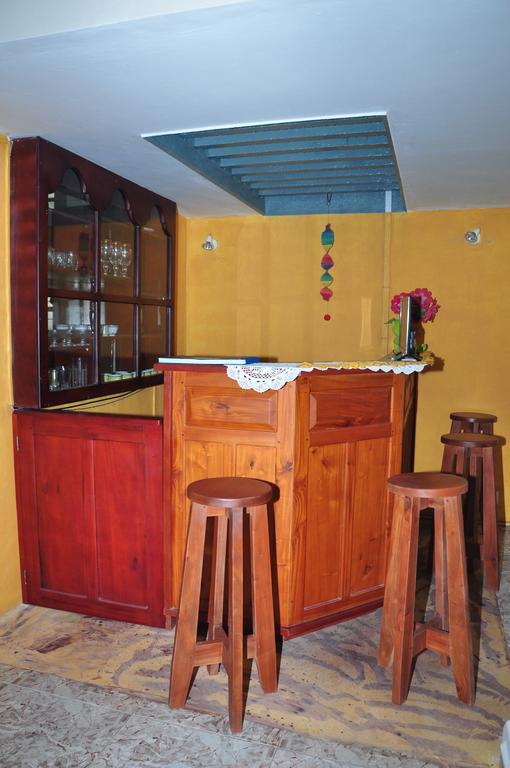 Sugandi Inn Kochchikade Экстерьер фото