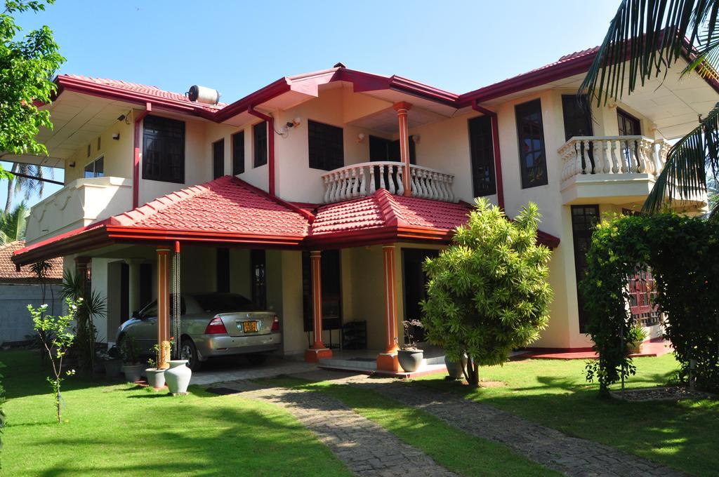 Sugandi Inn Kochchikade Экстерьер фото