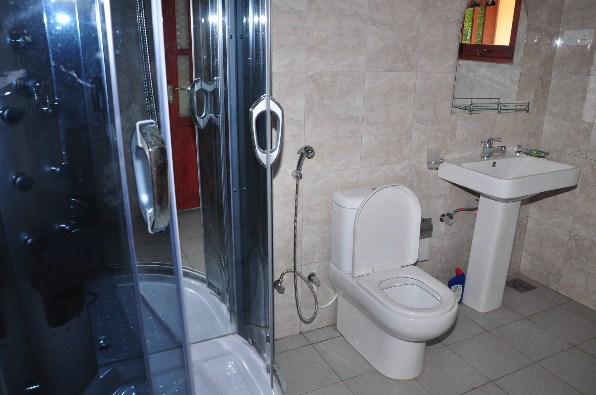 Sugandi Inn Kochchikade Экстерьер фото