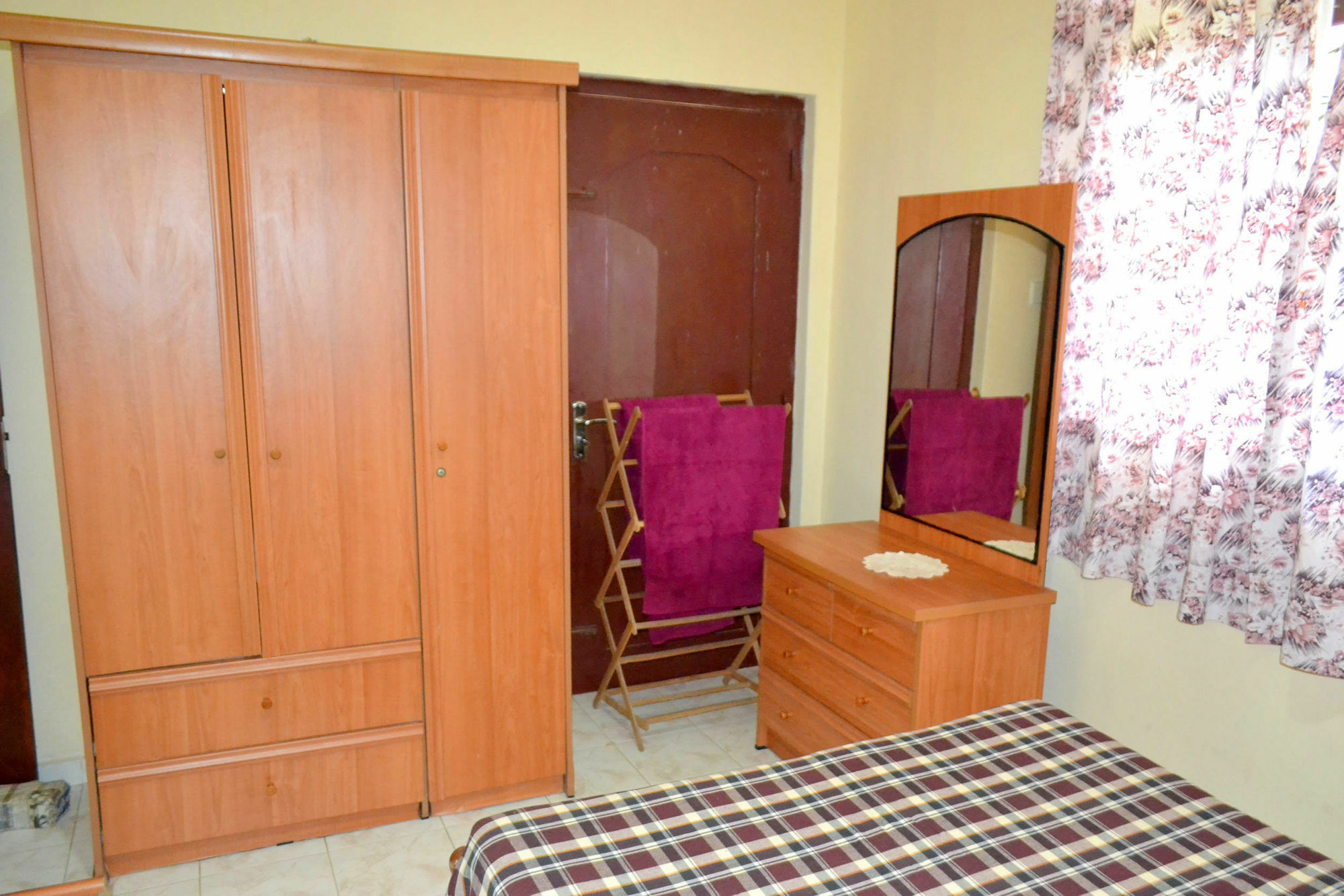 Sugandi Inn Kochchikade Экстерьер фото